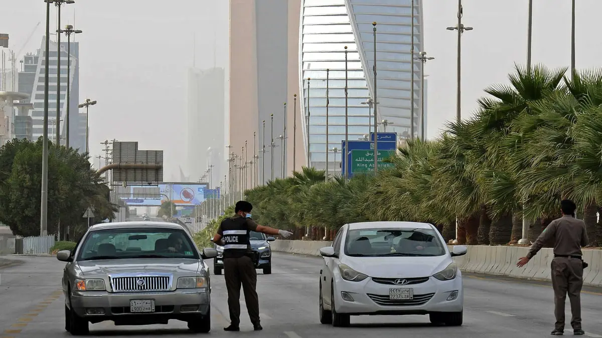 ما حقيقة فرض رسوم على الطرق في السعودية؟