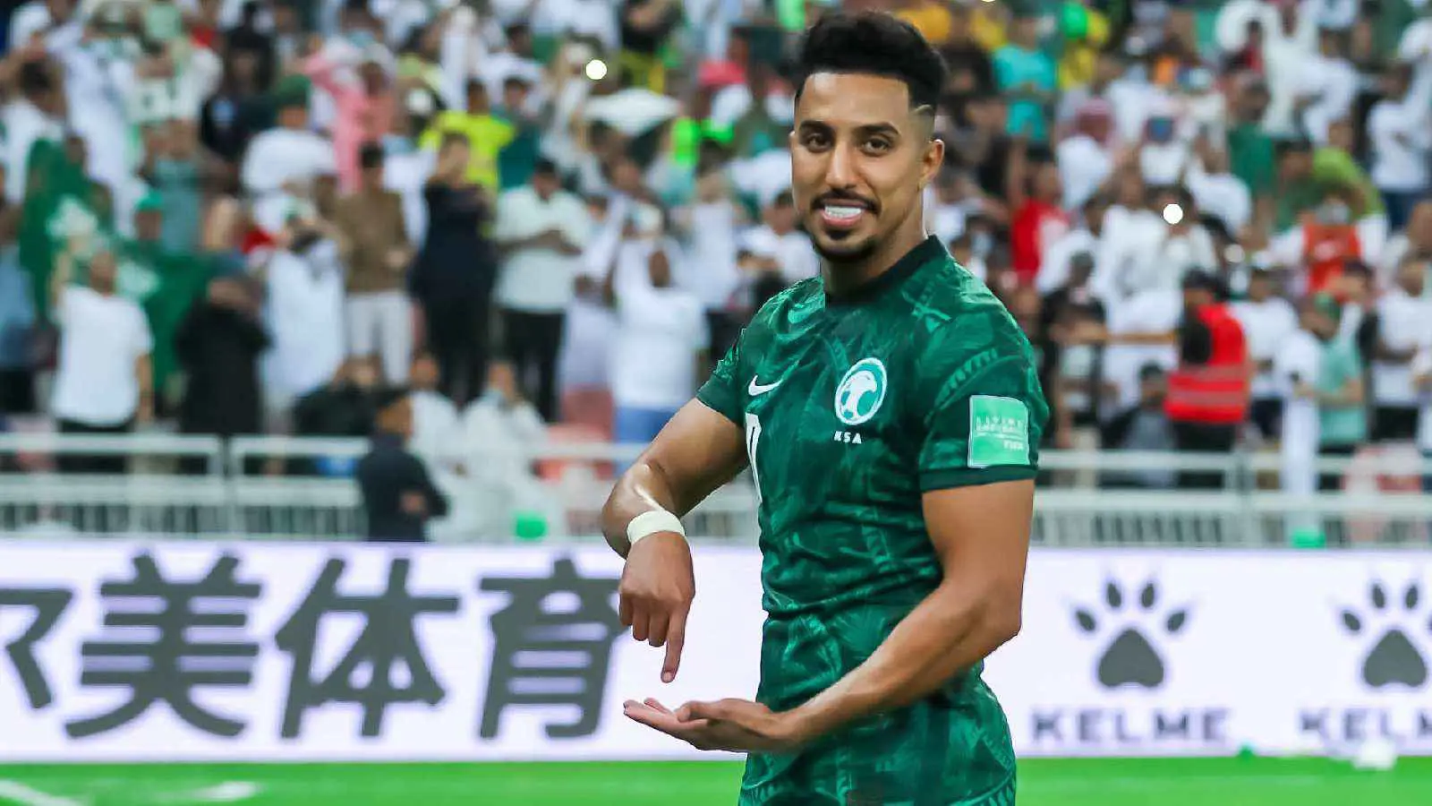 نجم الهلال يقترب من رقم تاريخي مع منتخب السعودية