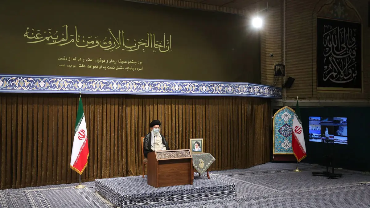 على وقع التوتر مع أذربيجان.. خامنئي "يتباهى" بقدرات إيران العسكرية