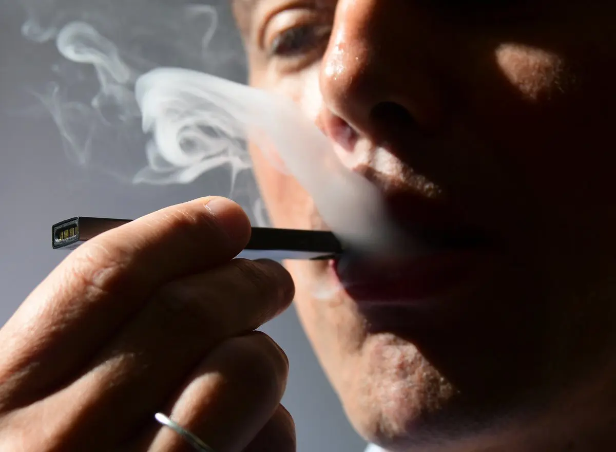 السجائر الإلكترونية قد تسبب تغييرات جينية في الحمض النووي