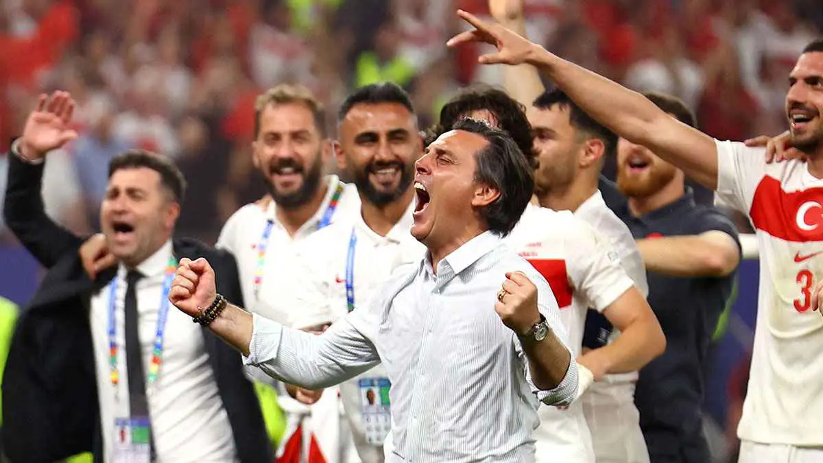 مدرب تركيا: روح الفريق قادتنا للفوز على النمسا