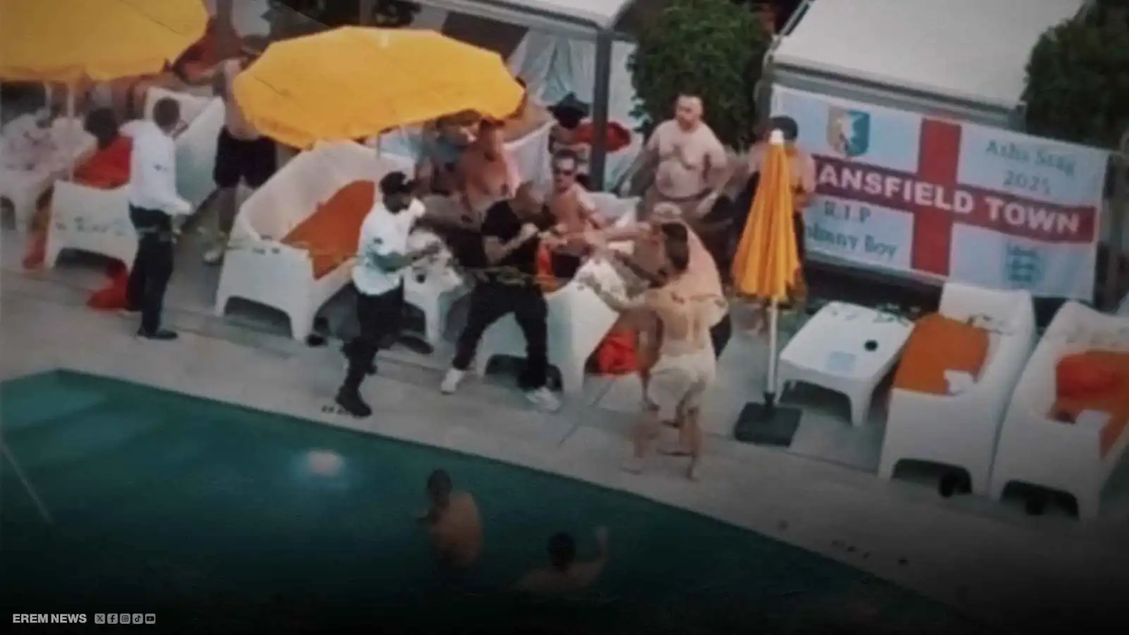 حمام سباحة