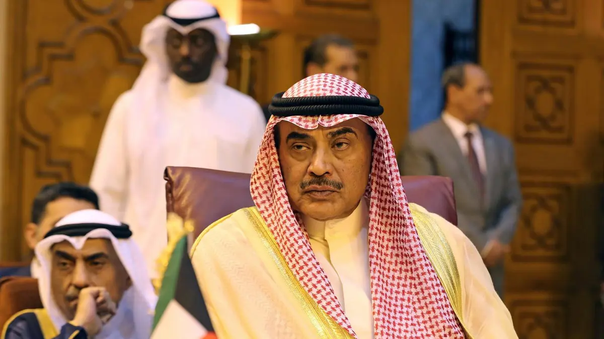 أمير الكويت يكلف الشيخ صباح الخالد بتأليف الحكومة الجديدة