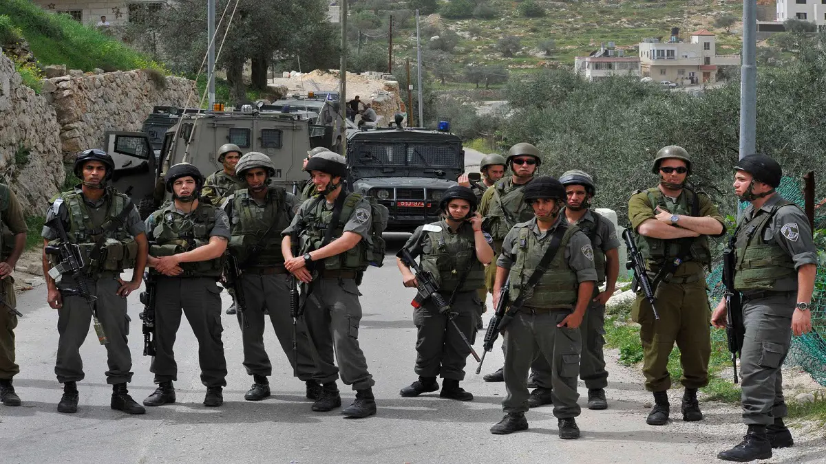 الاحتلال يقتحم ويغلق مؤسسات فلسطينية في القدس