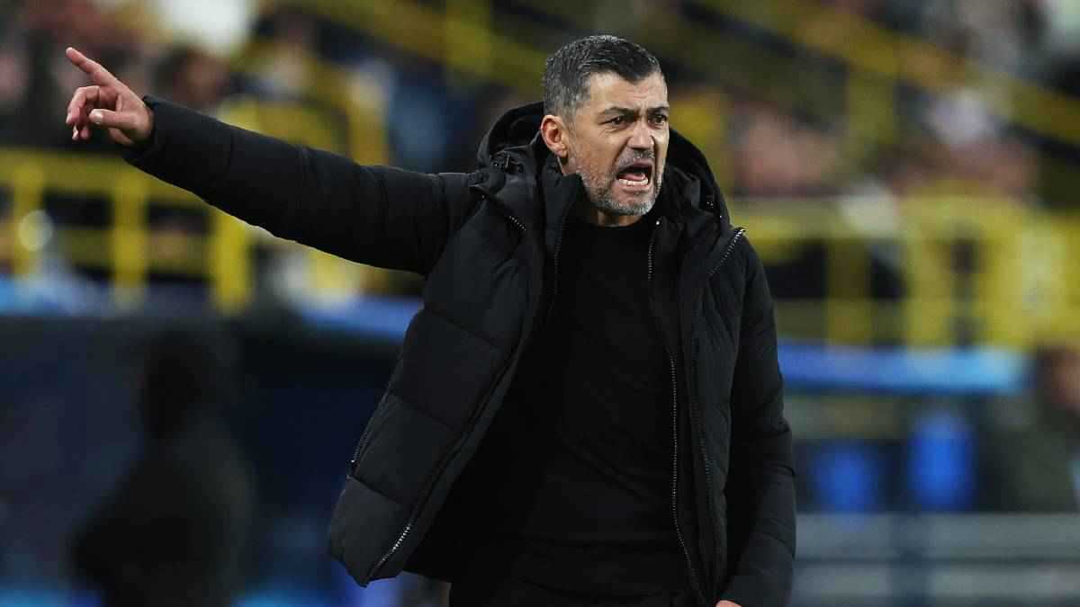 صدام محتمل.. الخاسر الأكبر من تعاقد الاتحاد السعودي مع كونسيساو | إرم نيوز