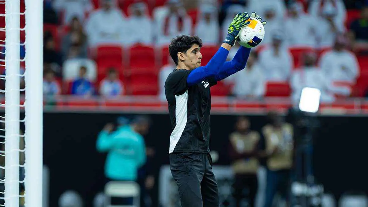 ياسين بونو: الهلال هو ريال مدريد آسيا.. ومواجهة الاتحاد مثل كلاسيكو إسبانيا