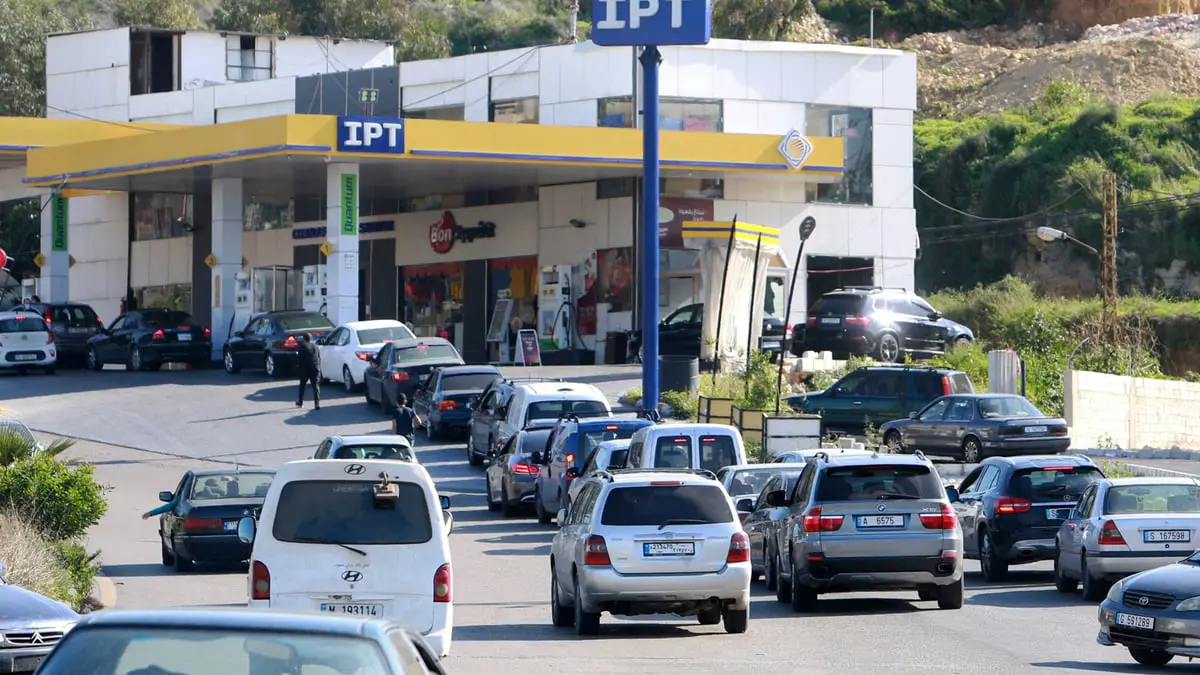 لبنان يوافق على تمويل واردات وقود بسعر صرف أقل‎