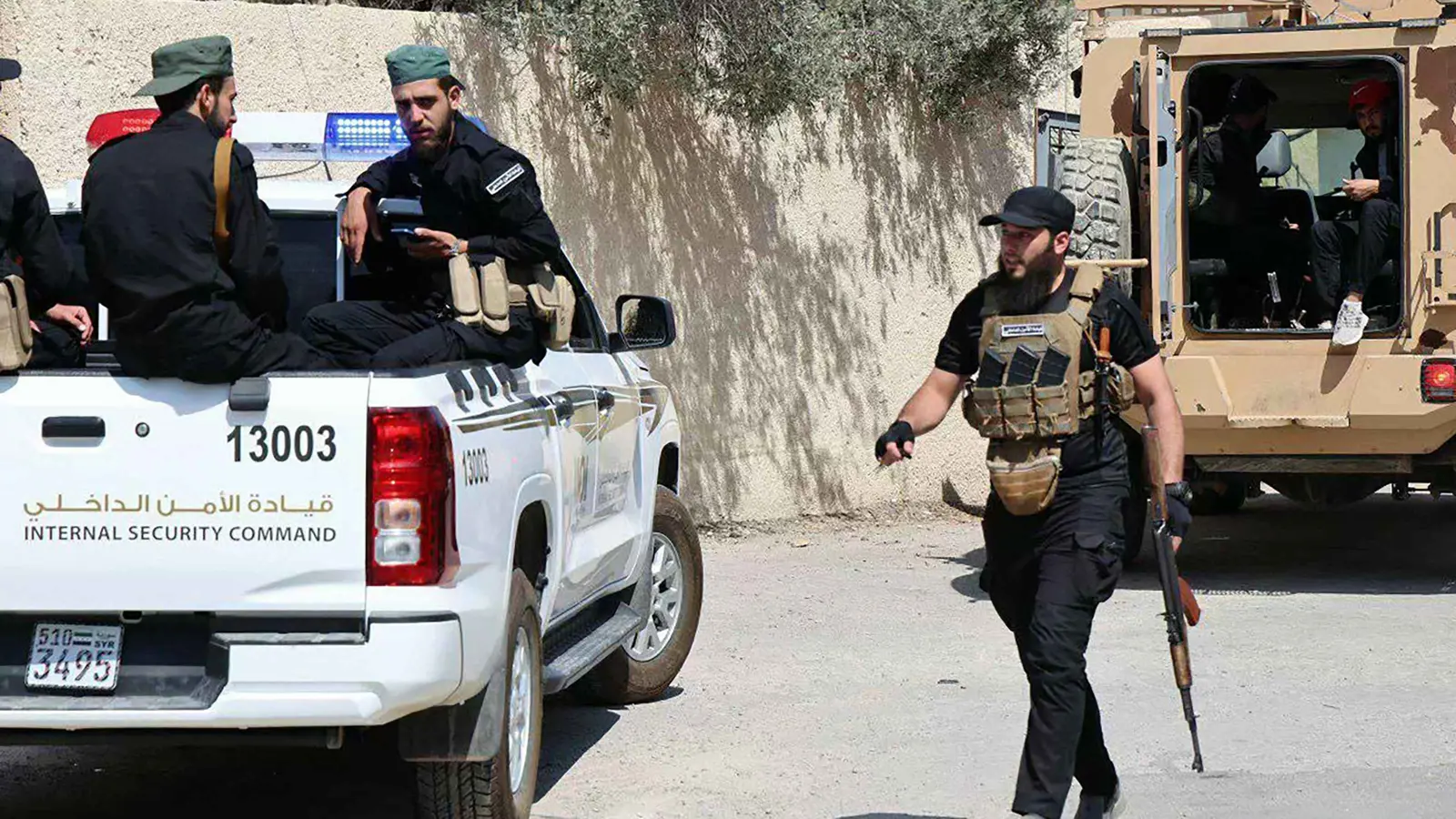 سوريا.. 100 معتقل بحملة أمنية ضد "الفوج 47" في البوكمال (فيديو)