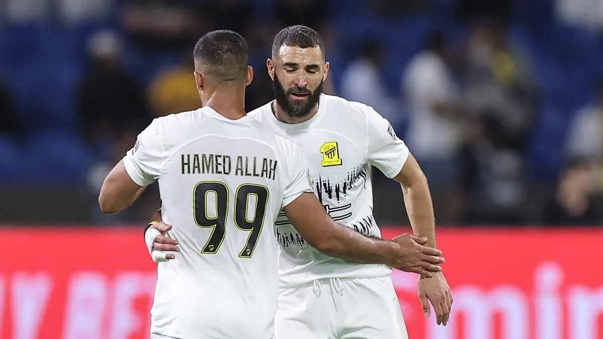 تألق بنزيما في الاتحاد يورط حمد الله