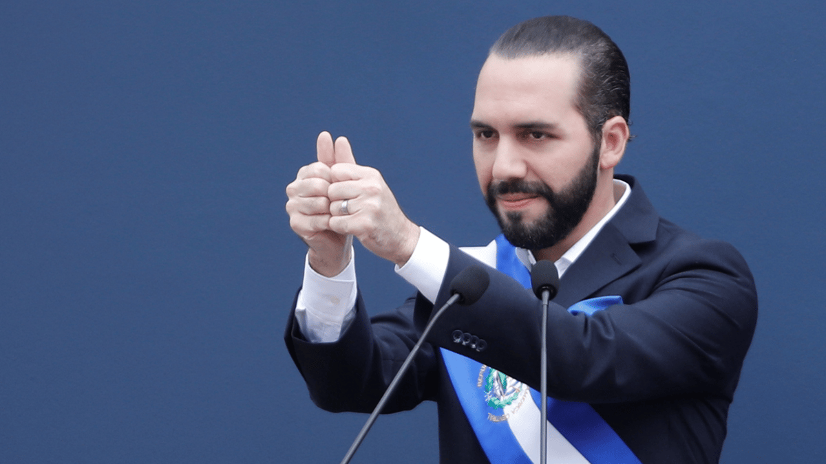 السلفادور.. هل يفوز "أروع دكتاتور" بعهد رئاسي جديد؟