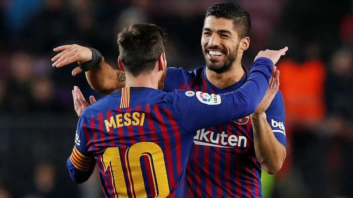 ميسي يودع سواريز: لم تكن تستحق الطرد من برشلونة