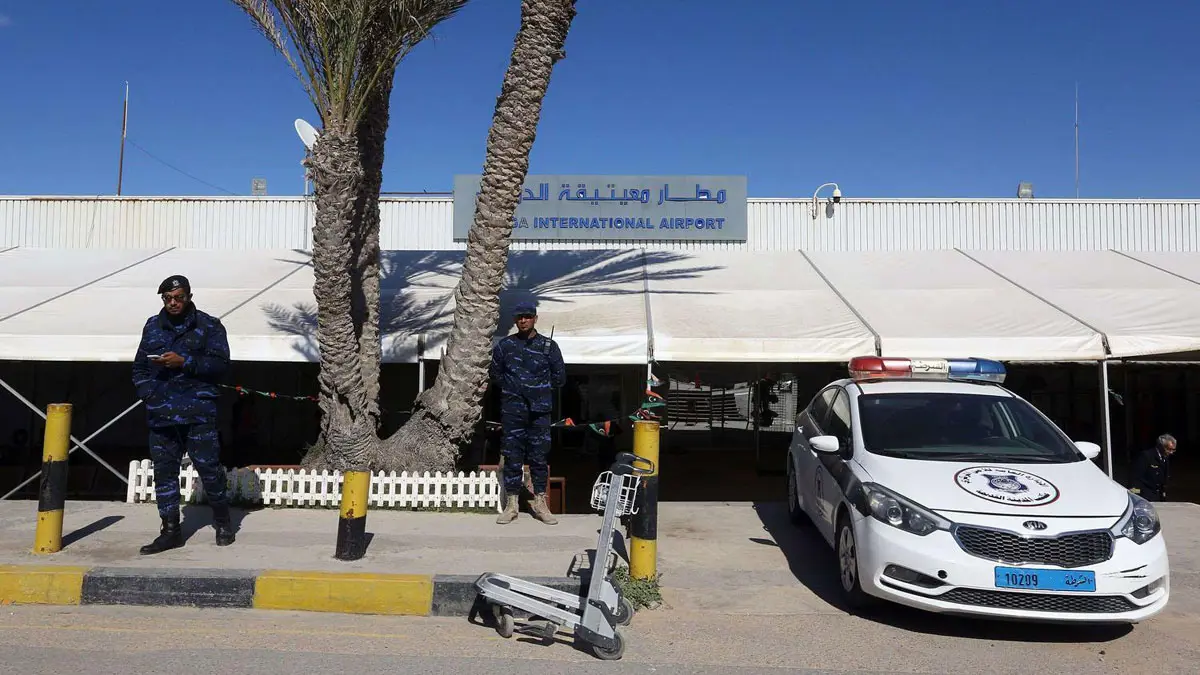 ليبيا.. مليشيا النواصي تختطف مسافرين في مطار معيتيقة