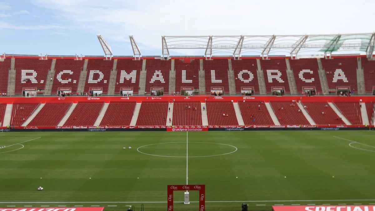 من هو دونالد ترامب الذي سينافس ريال مدريد وبرشلونة؟ 