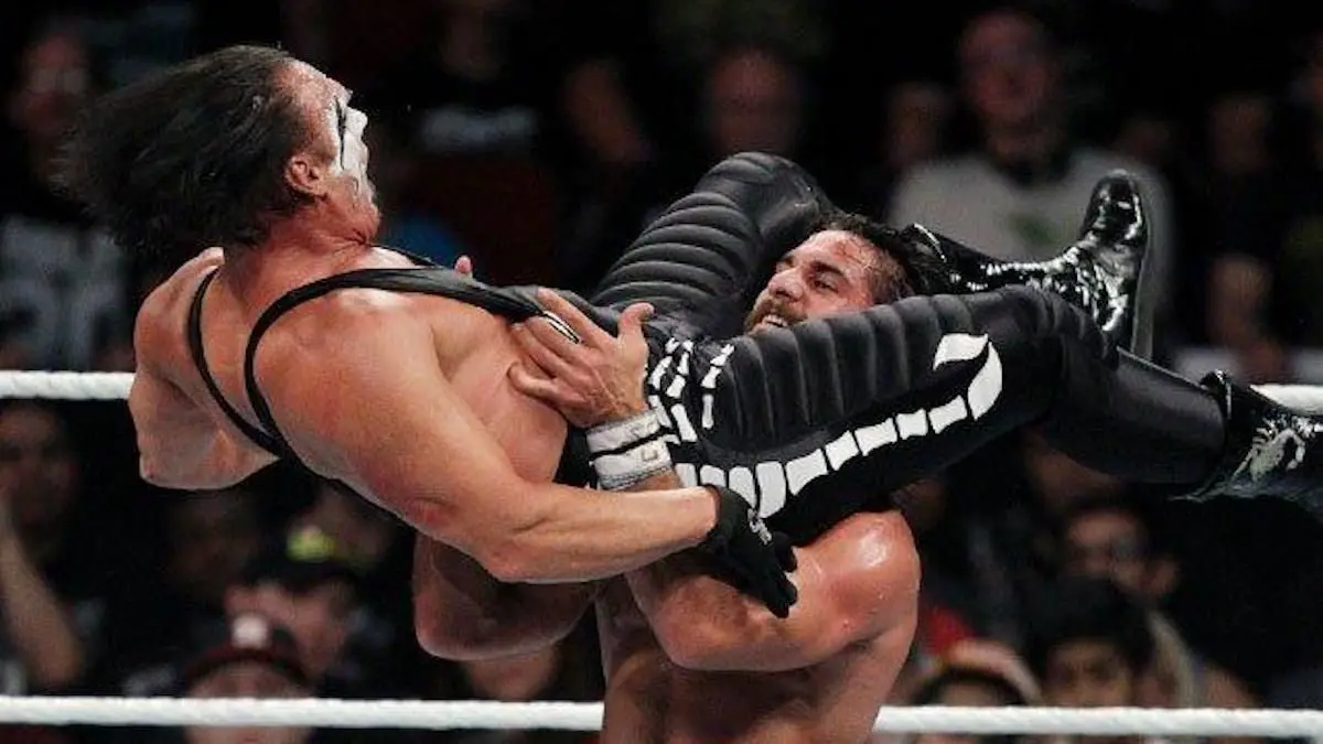 WWE تحظر استخدام حركة تتسبب في إصابات خطيرة (شاهد)