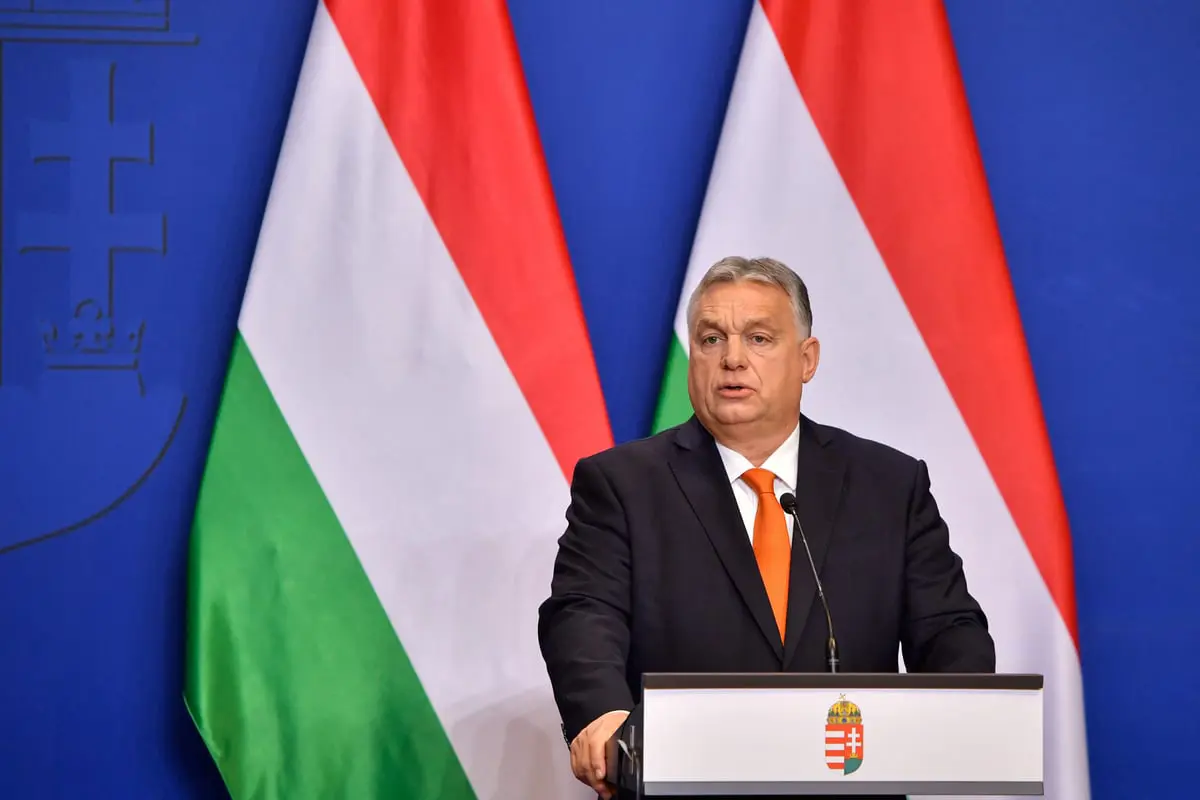 "خذوا قبعاتكم وارحلوا".. رئيس وزراء المجر يهاجم مسؤولي الاتحاد الأوروبي