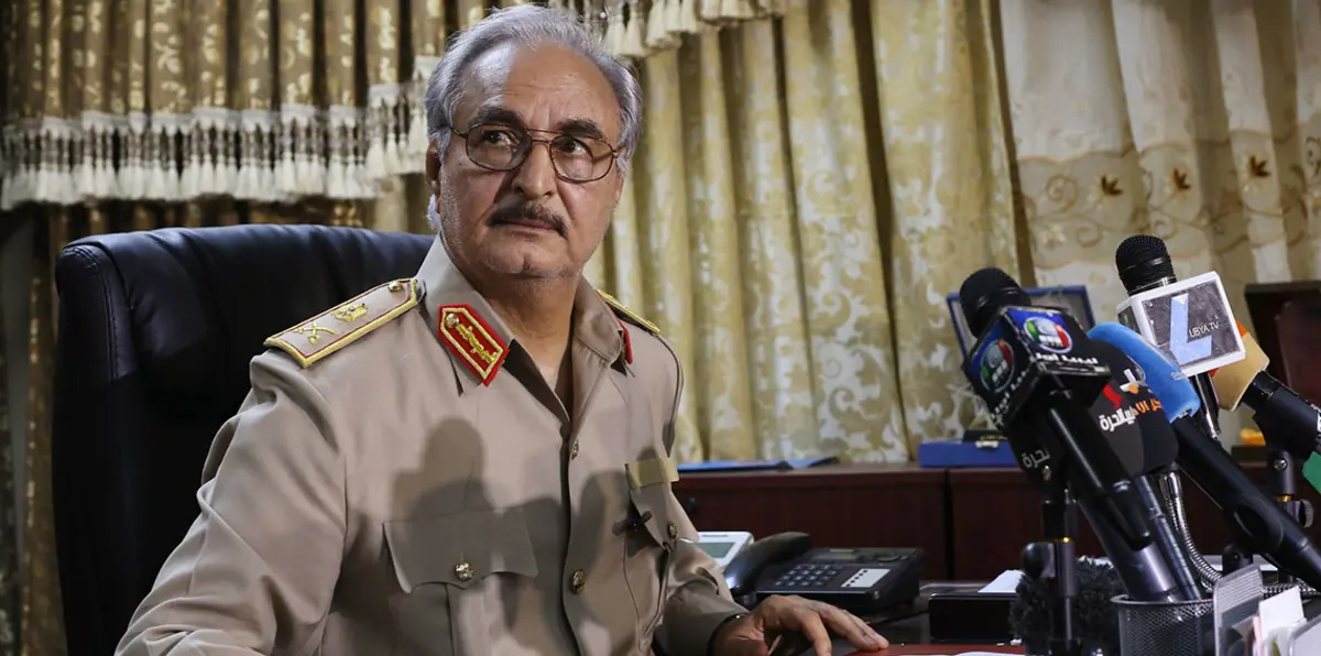 حقيقة تهديد حفتر بنقل الحرب إلى الجزائر  