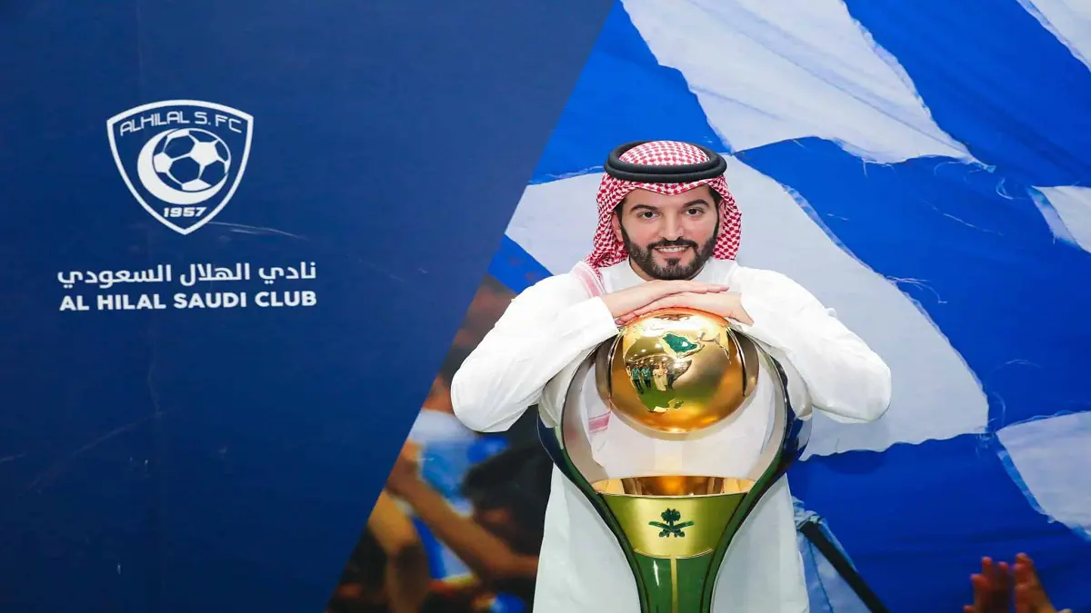 فهد بن نافل يكشف تفاصيل بناء ملعب نادي الهلال السعودي الجديد