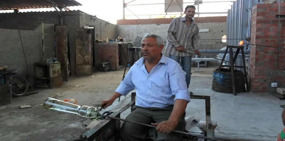 صناعة الزجاج في مصر.. حرفة تأبى "الانكسار"