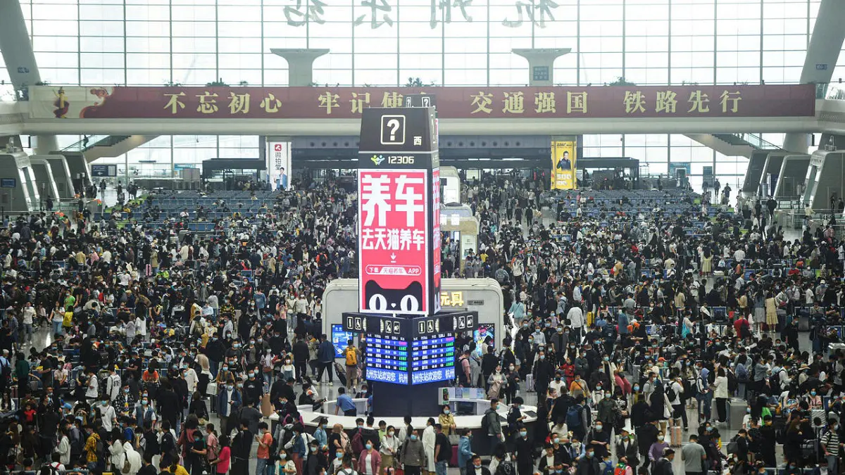 الصين مهد كورونا تحتفل بعيد العمال في مشاهد صاخبة تستعيد أجواء ما قبل الوباء‎ (فيديو)
