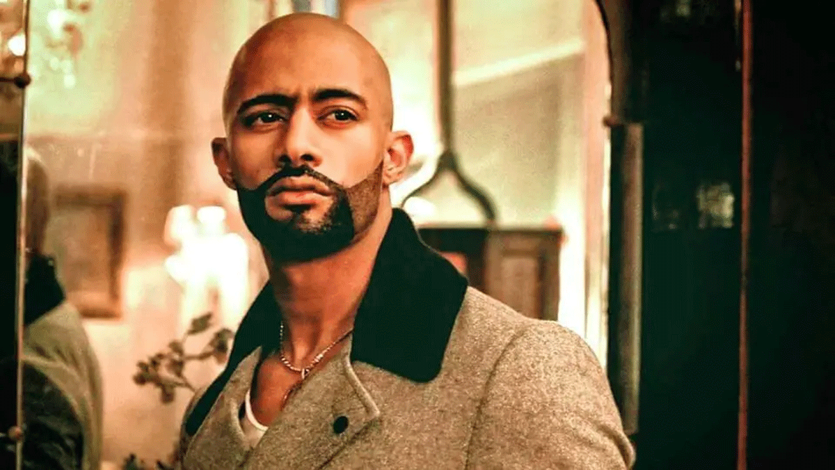 شاهد.. محمد رمضان يشوّق جمهوره بصورة مع "فان دام"