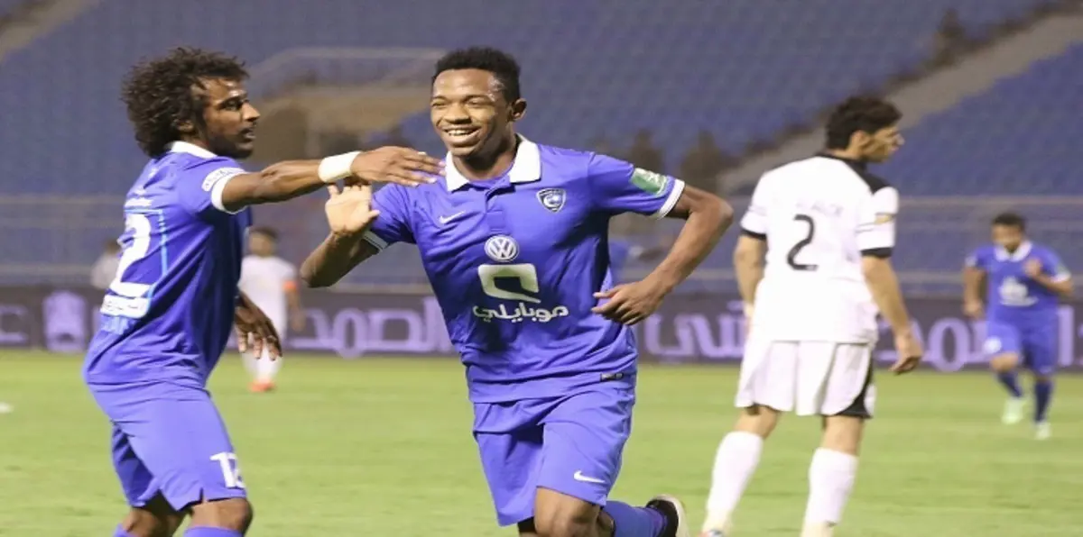 نجم الهلال السعودي يوقع للشباب