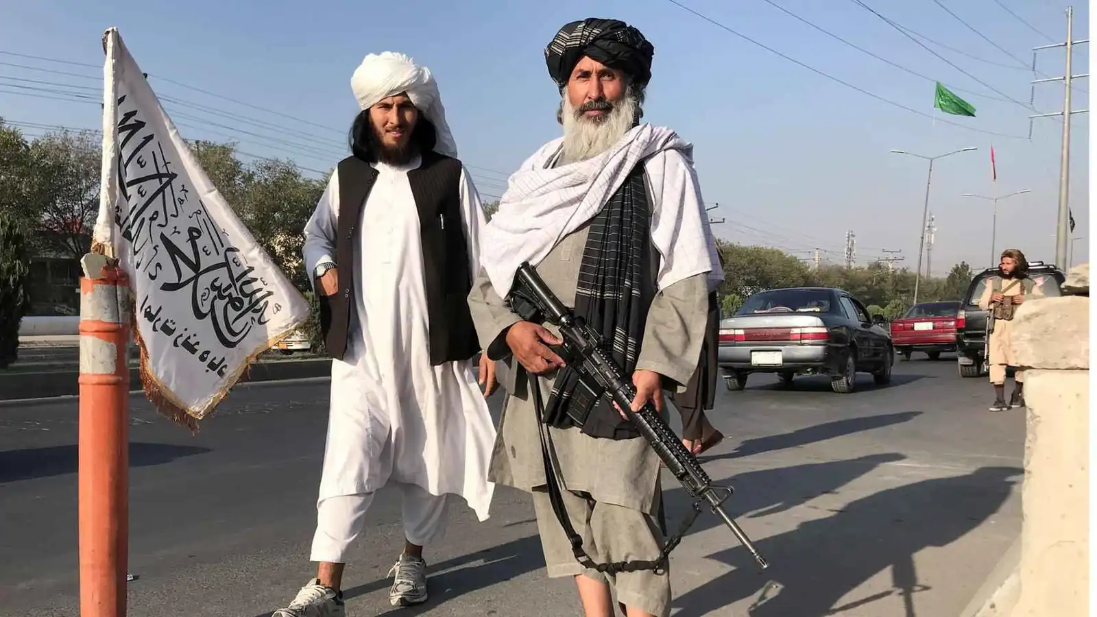 مسلحان من طالبان في أفغانستان
