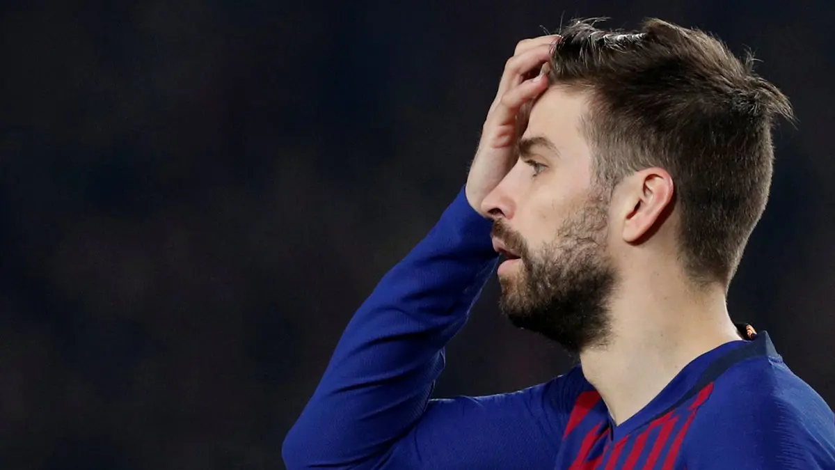 هل يعاقب بيكيه بالإيقاف على خلفية انتقاداته لحكم الكلاسيكو؟