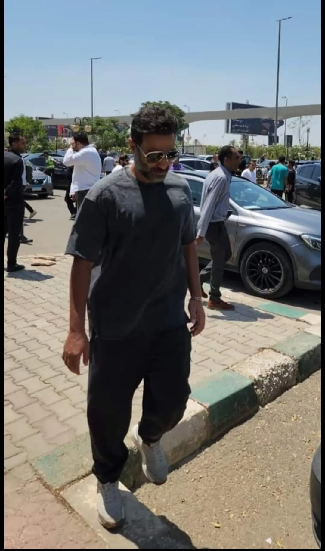 أحمد فهمي في جنازة تامر فتحي