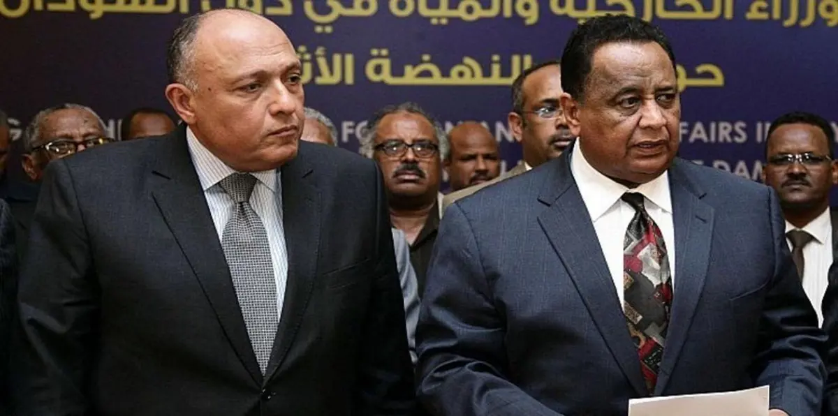 سامح شكري يلتقي نظيره السوداني لبحث حظر  المنتجات المصرية