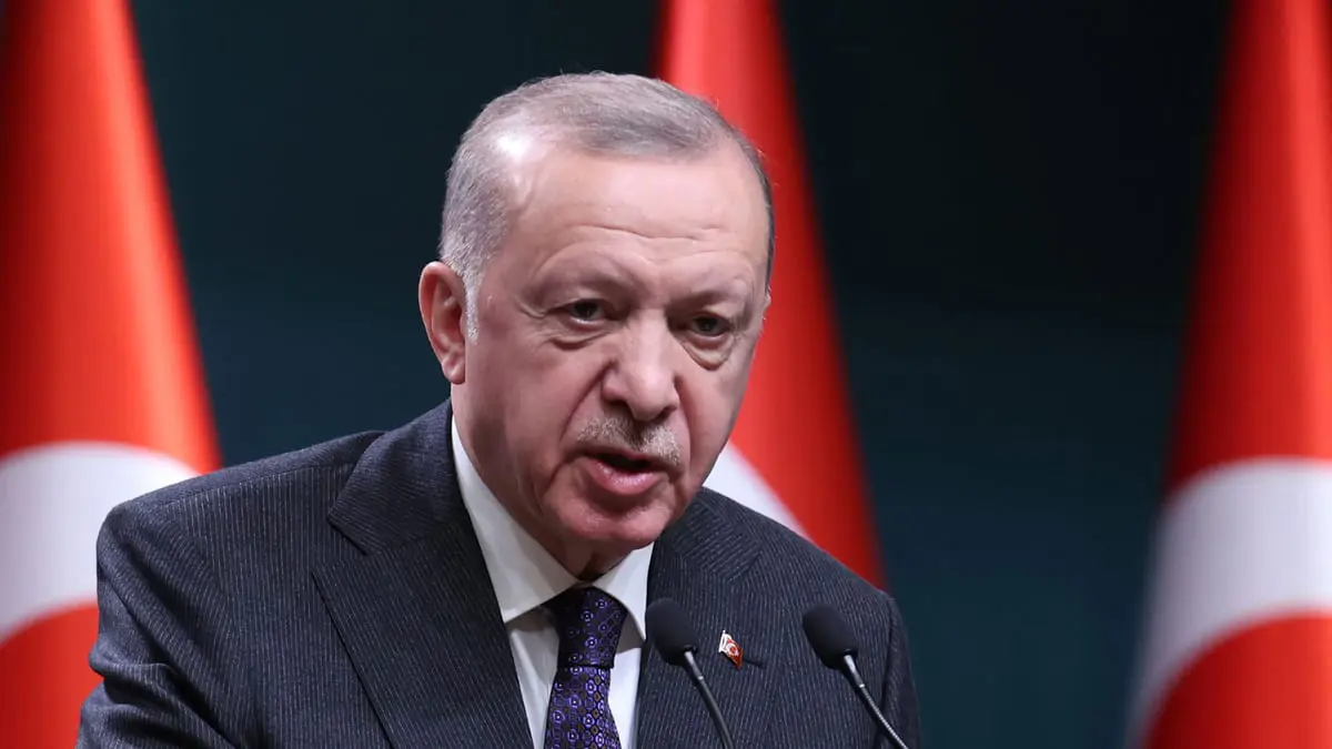 أردوغان يقول إنه مستعد لإعادة العمل بعقوبة الإعدام
