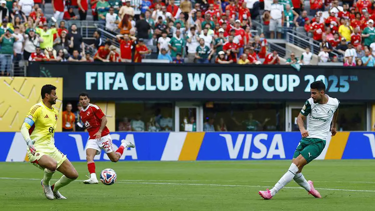 الأهلي يقترب من وداع كأس العالم للأندية بالخسارة أمام بالميراس (فيديو)