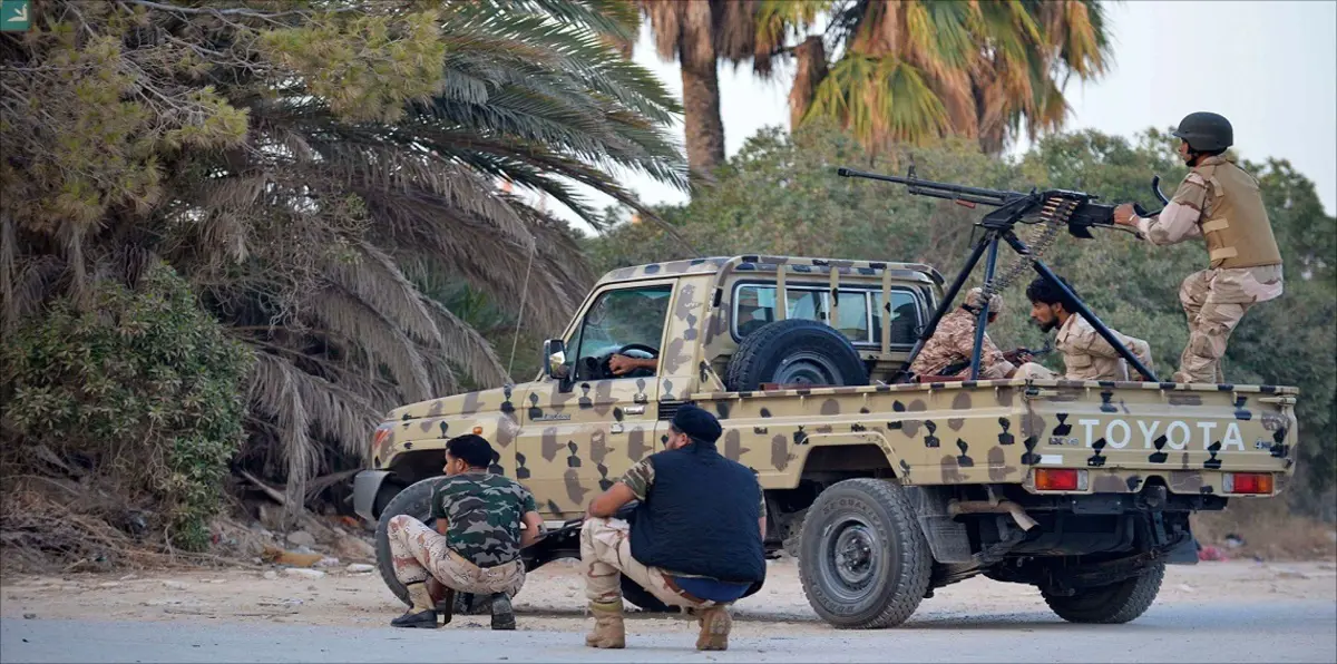 الجيش الليبي يقصف المدخل الغربي لمدينة درنة‎
