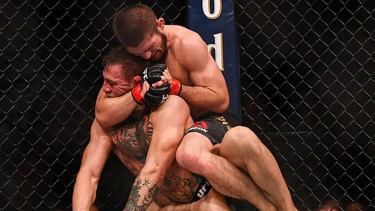 بعد اشتباكه مع حبيب نورمحمدوف.. UFC يوقف مشجعًا لكونور مكغويغور مدى الحياة