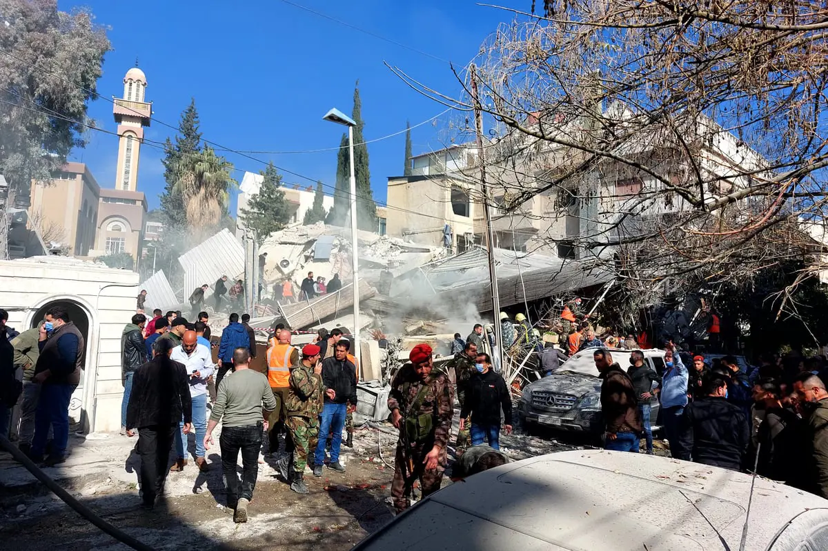 ارتفاع عدد قتلى الضربة الإسرائيلية في دمشق إلى 10 (صور)