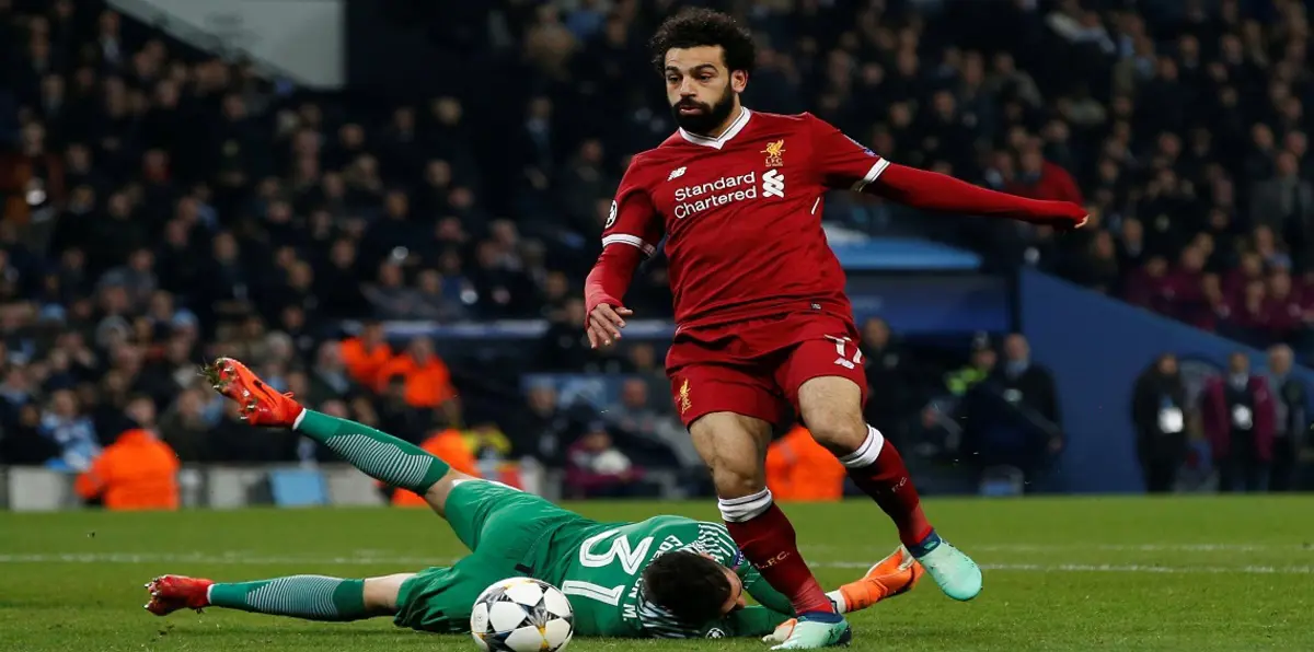 بعد رياض محرز.. هل يلحق محمد صلاح بنجوم الموسم الواحد أم يسير على درب رونالدو وميسي؟