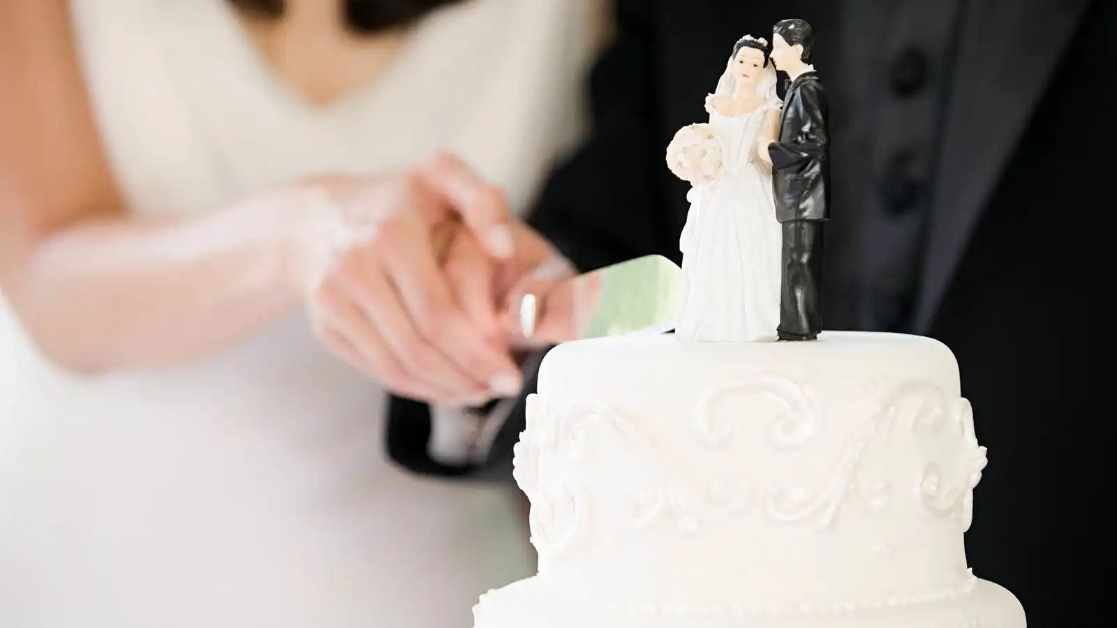 خلال شهر واحد.. عروس عراقية تنصب على 18 رجلًا