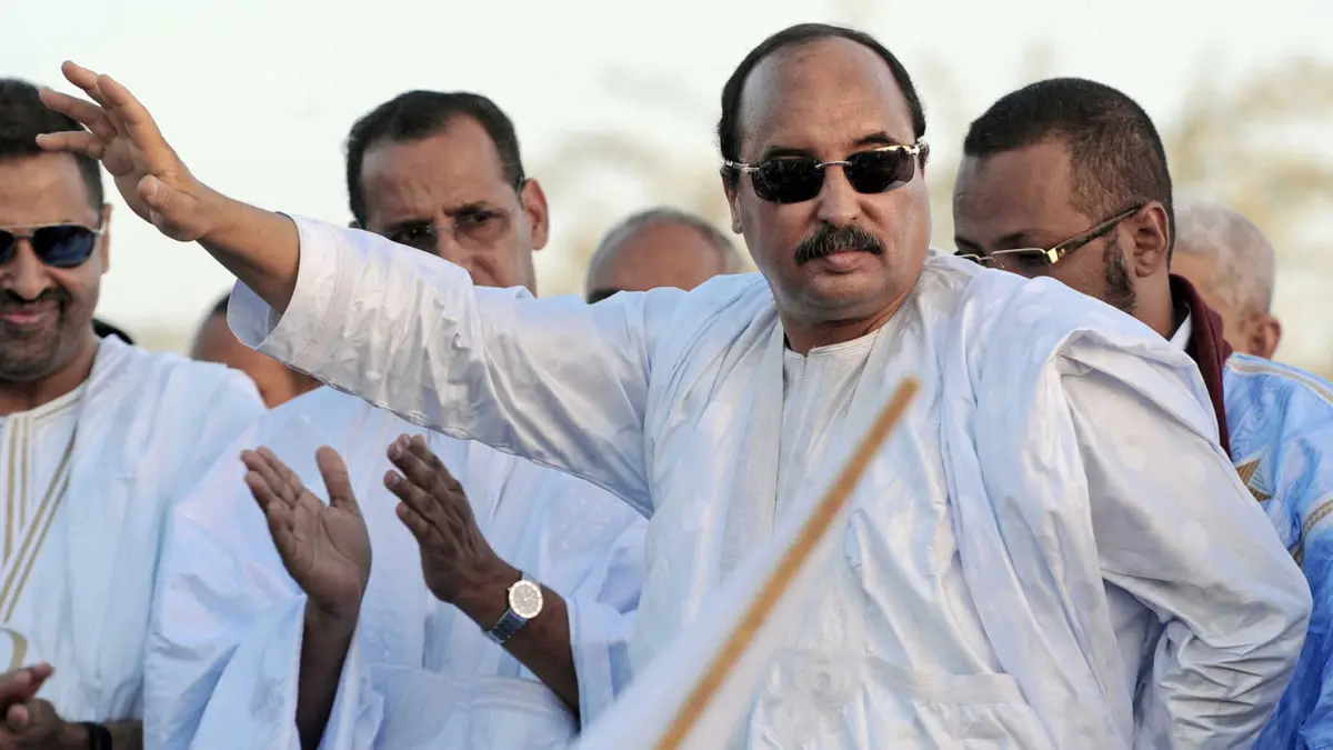 القضاء الموريتاني يمدد حبس ولد عبدالعزيز.. ودفاعه يعتبر ملفه "سياسيا"