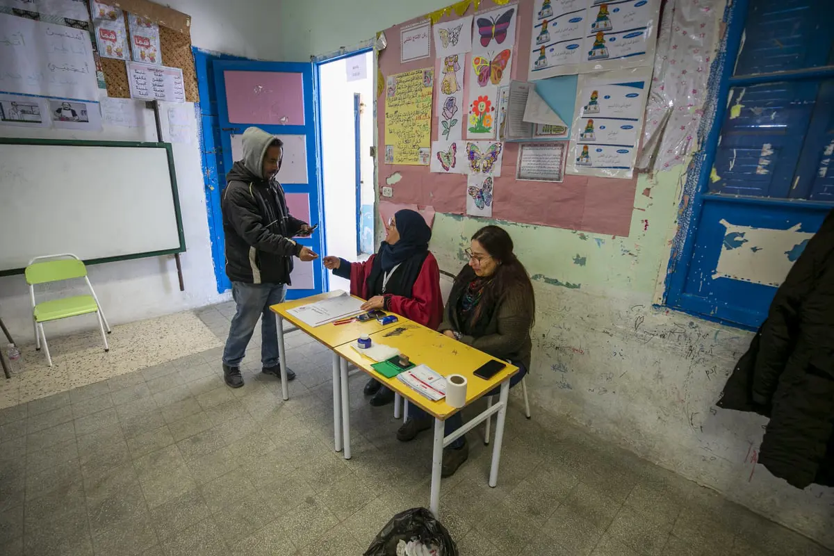 إقبال ضعيف في الجولة الثانية لانتخابات تونس المحلية (صور)