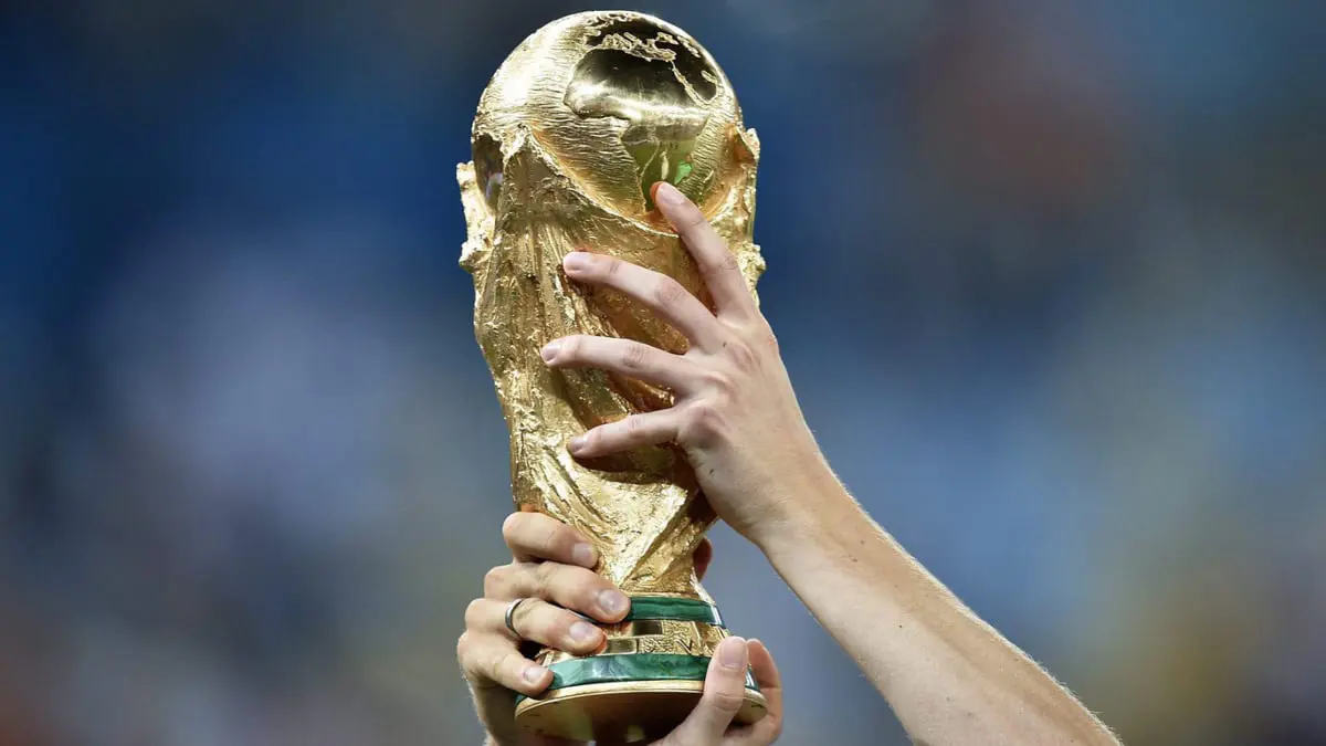 "فيفا" يوجه الدعوة لمدربي المنتخبات الوطنية لبحث مقترح إقامة كأس العالم كل عامين