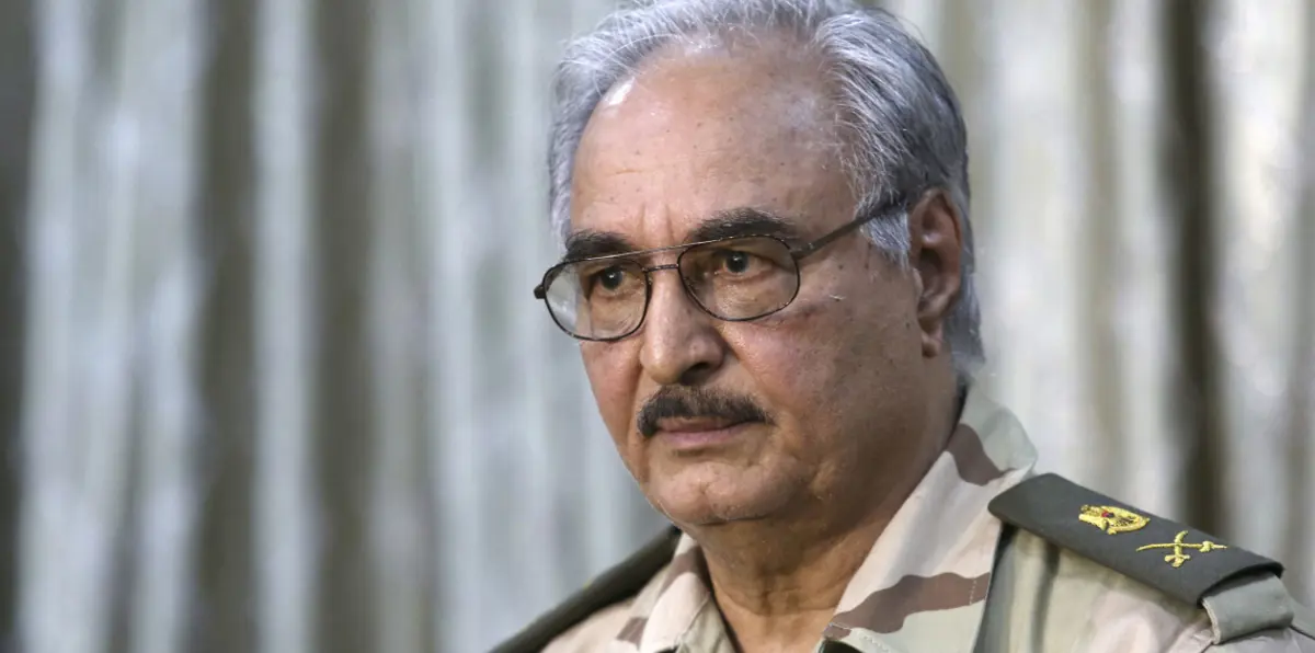 خليفة حفتر يعلن السيطرة الكاملة على بنغازي