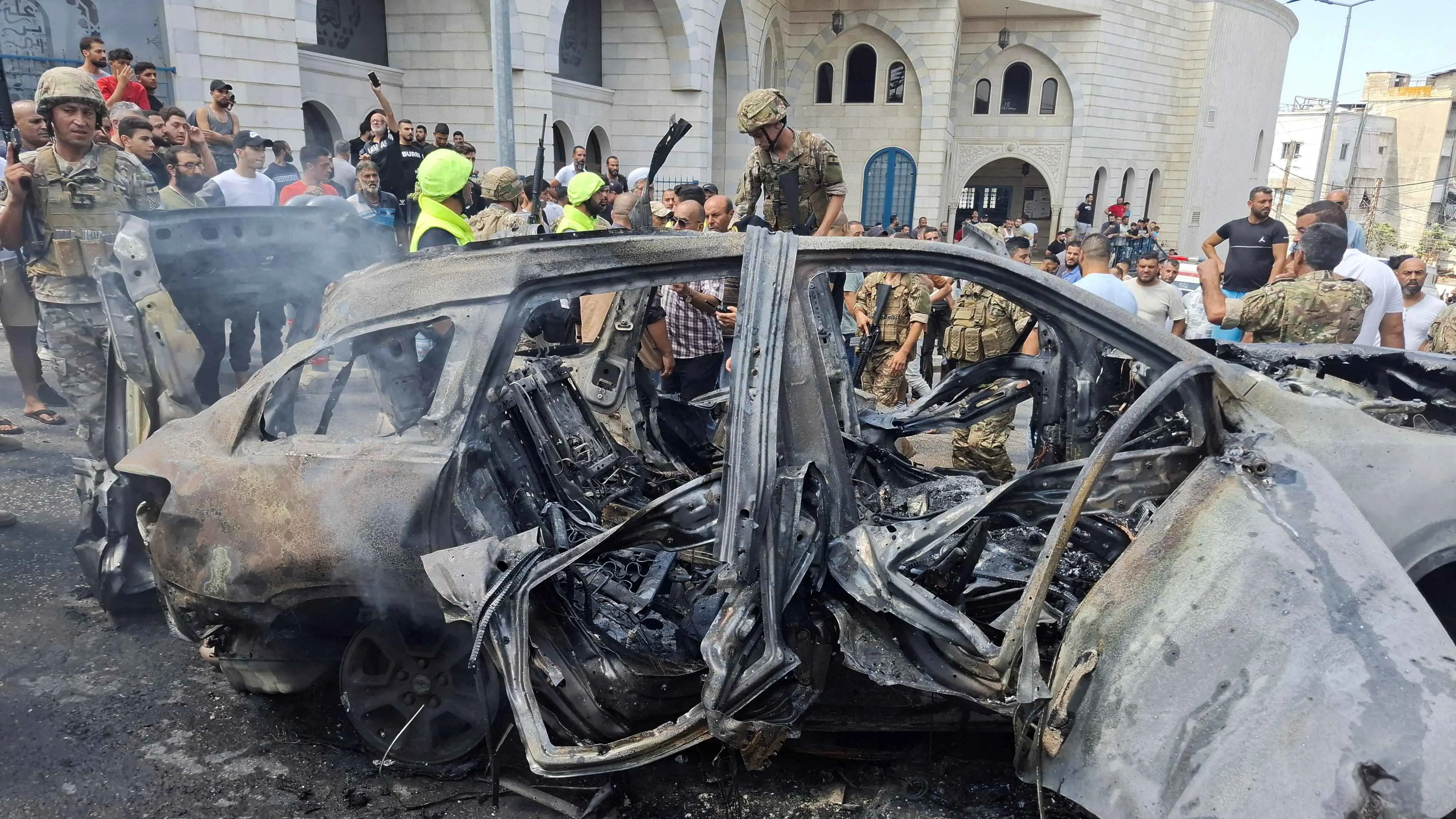 اغتيال القيادي في "فتح" خليل المقدح بغارة إسرائيلية جنوبي لبنان (فيديو)