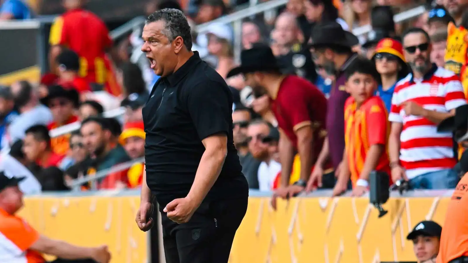 الكنزاري متصدرا.. فوارق صادمة في ترتيب أجور مدربي الدوري التونسي