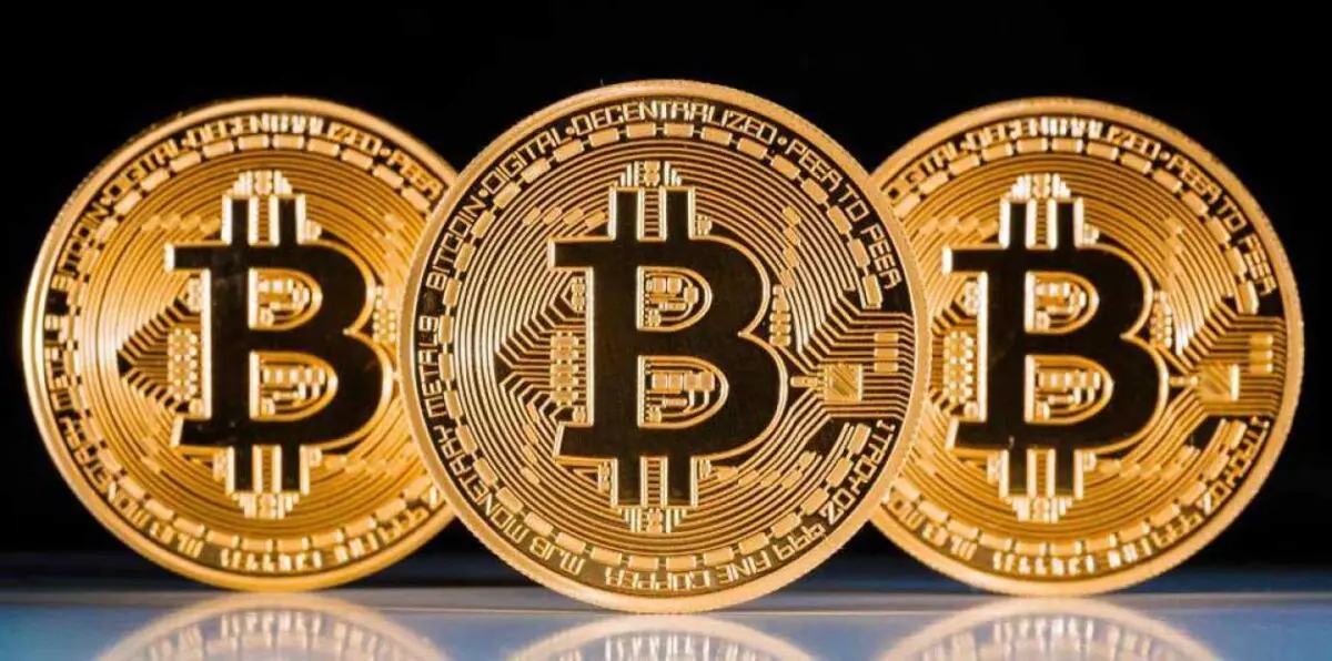 البتكوين تتراجع 7% وسط مخاوف من تعرضها لمضايقات