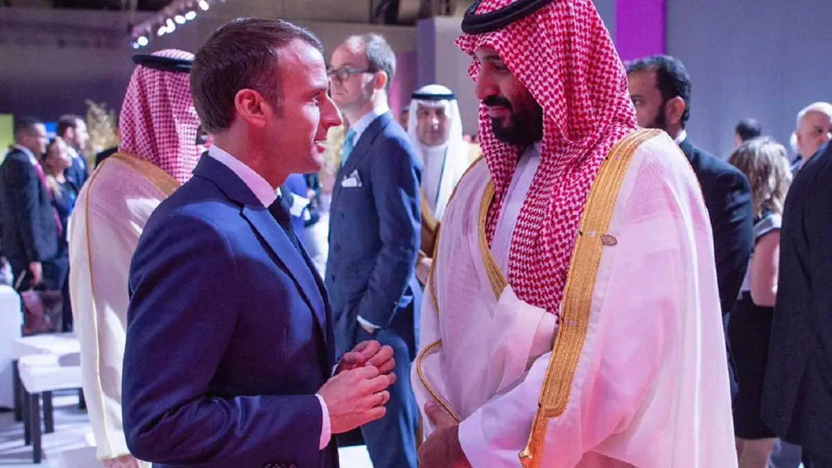 محمد بن سلمان يبحث هاتفيًا مع ماكرون جهود تحقيق الاستقرار في المنطقة