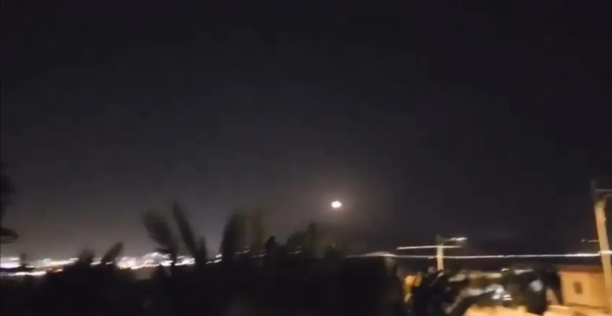 ميليشيا عراقية تعلن استهداف معسكر للجيش الإسرائيلي في إيلات (فيديو)