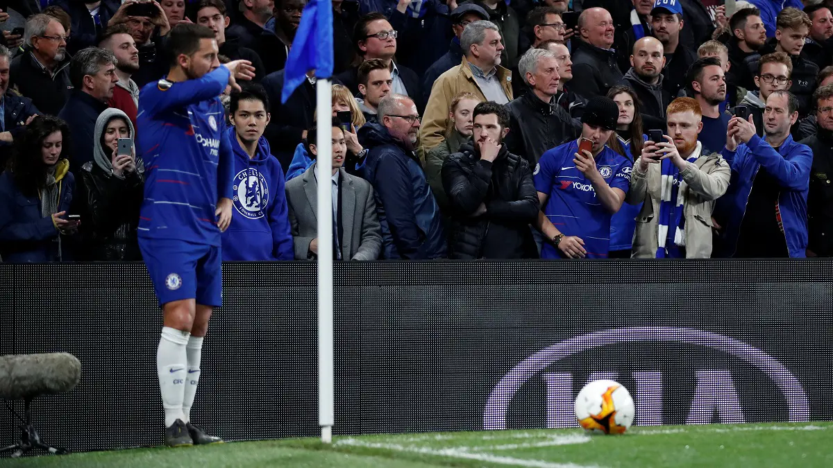 إدين هازارد يرفض حسم مستقبله مع تشيلسي بعد التأهل لنهائي الدوري الأوروبي
