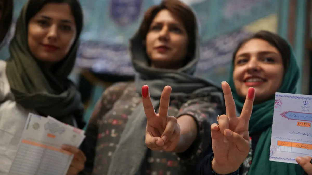 "نيويورك تايمز": حركة "مي تو" تجبر الحكومة الإيرانية على تبني مشروع قانون لحماية المرأة