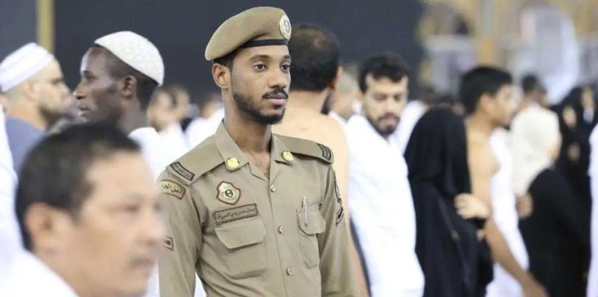 رجل الأمن السعودي "جمعان" يكشف تفاصيل قصة منح حذائه لحاجة مسنة