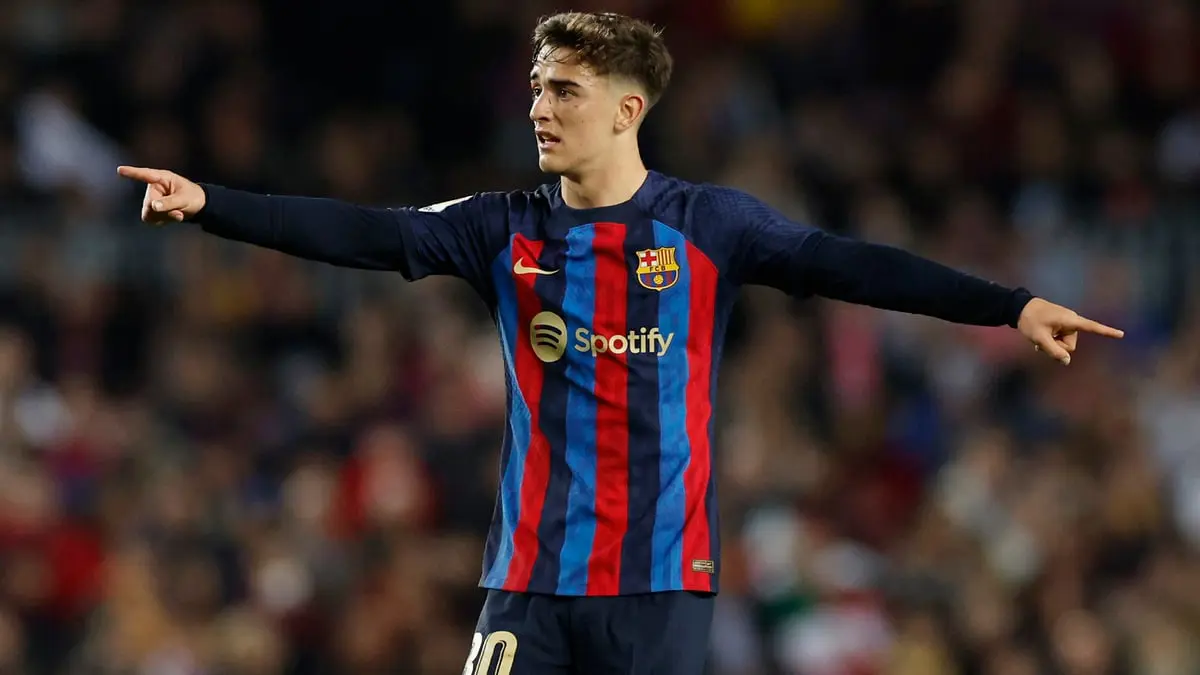 الحب أم المال؟ تشيلسي يغري غافي براتب كبير لترك برشلونة