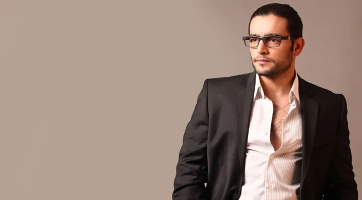 هاني سلامة يكشف لـ"إرم" سر اعتذاره عن "حارة اليهود"
